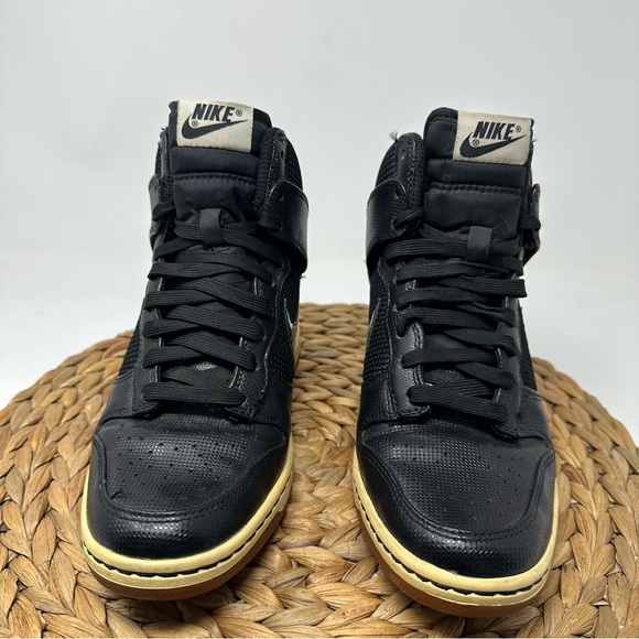 Nike Dunk Sky Hi Black Essential Mesh Gum Hidden Wedge Size 7.5 - Picture 5 of 9